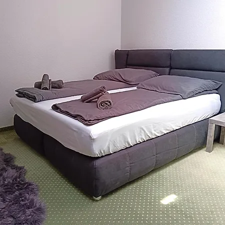Apartment Charmante, Ruhige In *