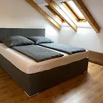 Charmante, Ruhige In Innsbruck