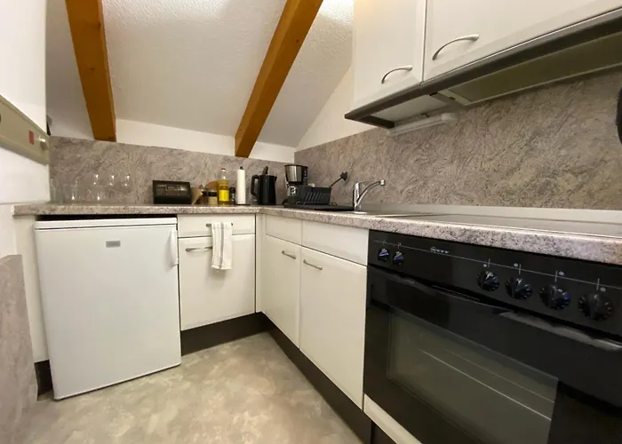 Charmante, Ruhige In *