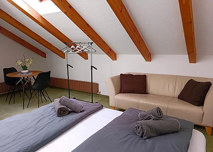 Charmante, Ruhige In